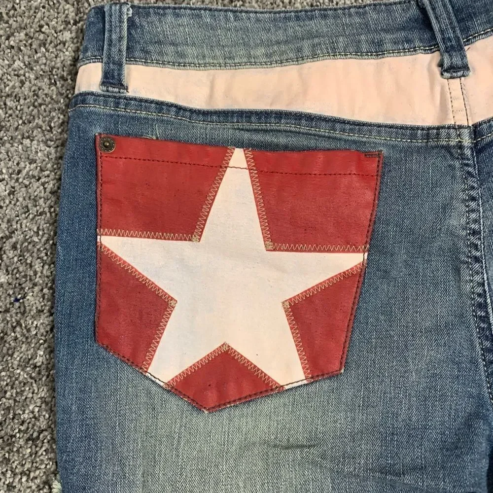 Authentic Icon star pocket cut off shorts. 34 - Picture 3 of 5